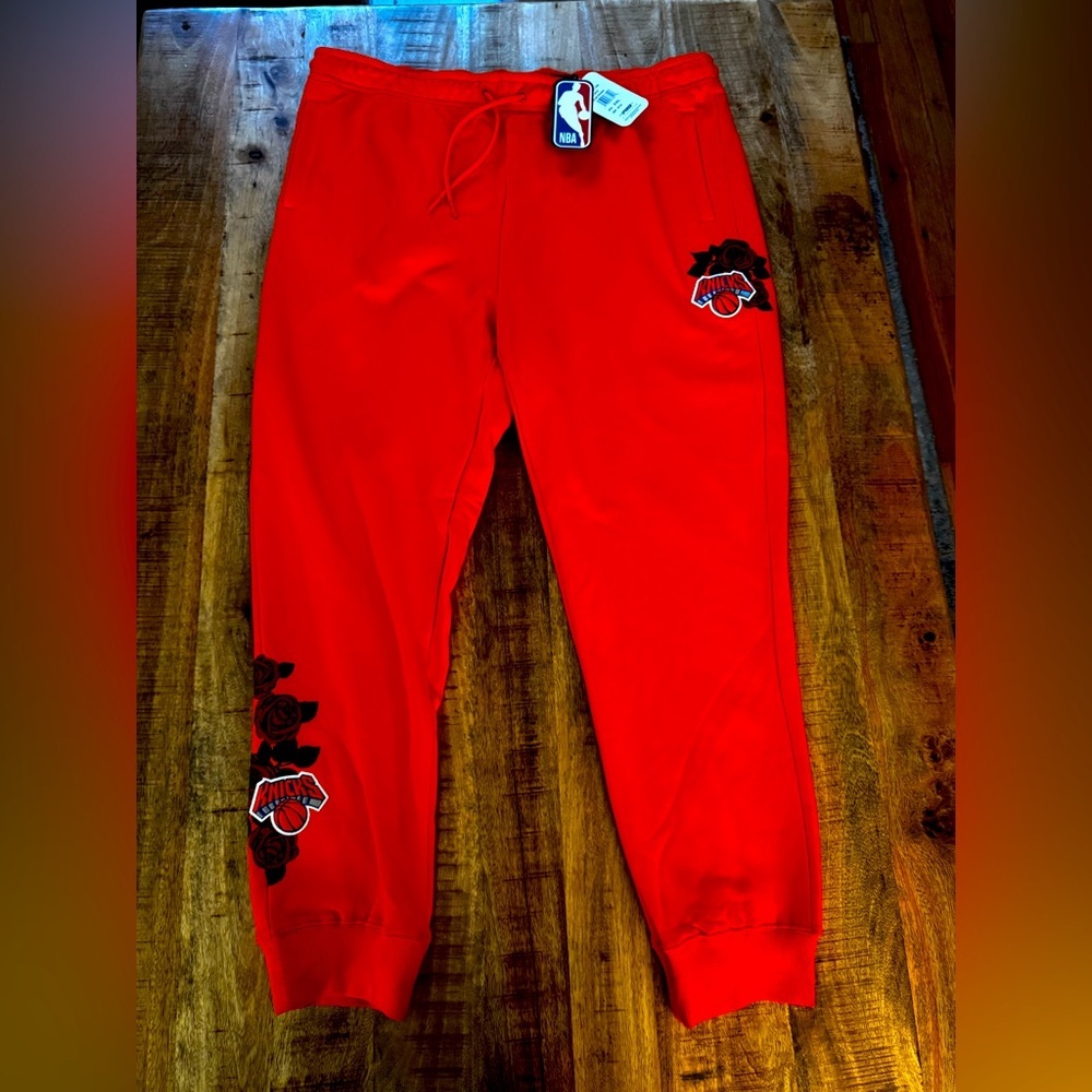 PRO standard Ny New York Knicks red Orange joggers fleece lined rose 2XL NWT